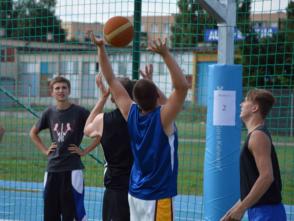  I edycja Streetball: Młodzi koszykarze rywalizowali w Kruszwicy [ZDJĘCIA]