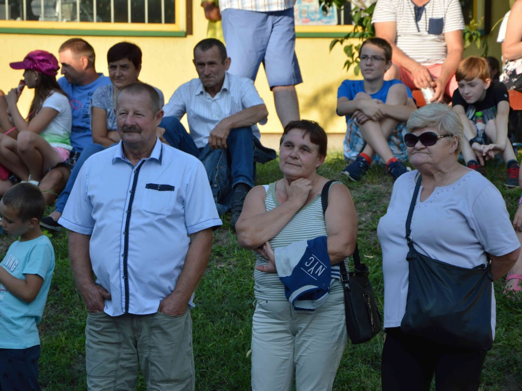 Tort dla solenizantek, życzenia oraz dobra zabawa i muzyka. Zobacz zdjęcia z Imienin Marii