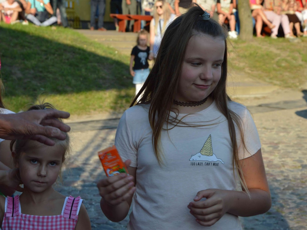 Tort dla solenizantek, życzenia oraz dobra zabawa i muzyka. Zobacz zdjęcia z Imienin Marii