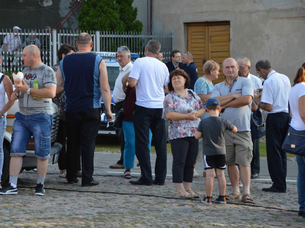 Tort dla solenizantek, życzenia oraz dobra zabawa i muzyka. Zobacz zdjęcia z Imienin Marii