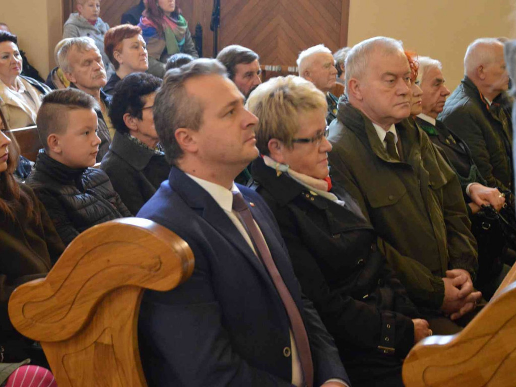 Myśliwi w kościele św. Teresy od Dzieciątka Jezus w Kruszwicy [FOTO]