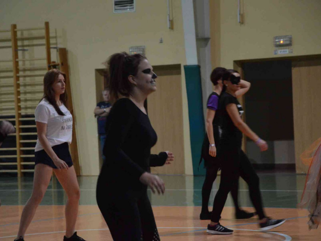 Zlot Czarownic w Kruszwicy: Gościem szczególnym Maja Bratus tancerka z You Can Dance [FOTO+VIDEO]