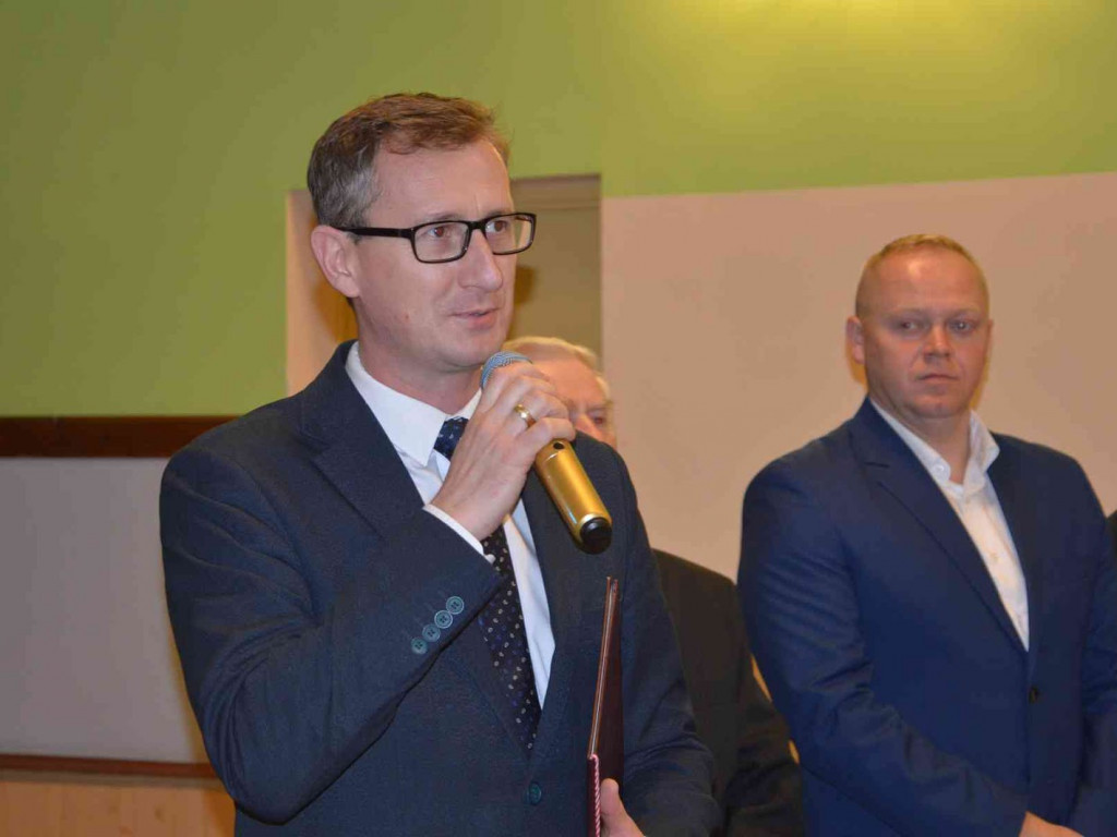 To już 55 lat pracy kowala z Chrosna. Mieszkańcy podziękowali Bogdanowi Matuszakowi