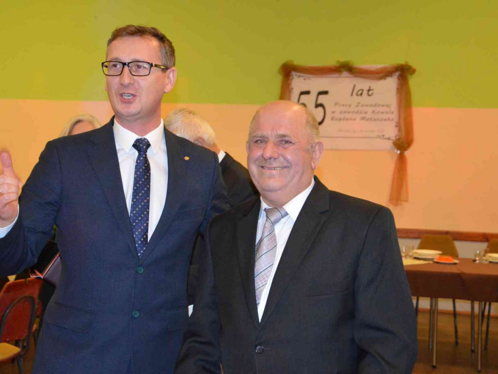 To już 55 lat pracy kowala z Chrosna. Mieszkańcy podziękowali Bogdanowi Matuszakowi