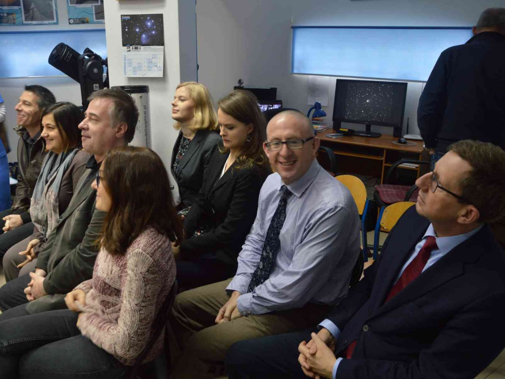 Grupa nauczycieli i popularyzatorów nauk ścisłych odwiedziła kruszwicką astrobazę [FOTO+VIDEO]