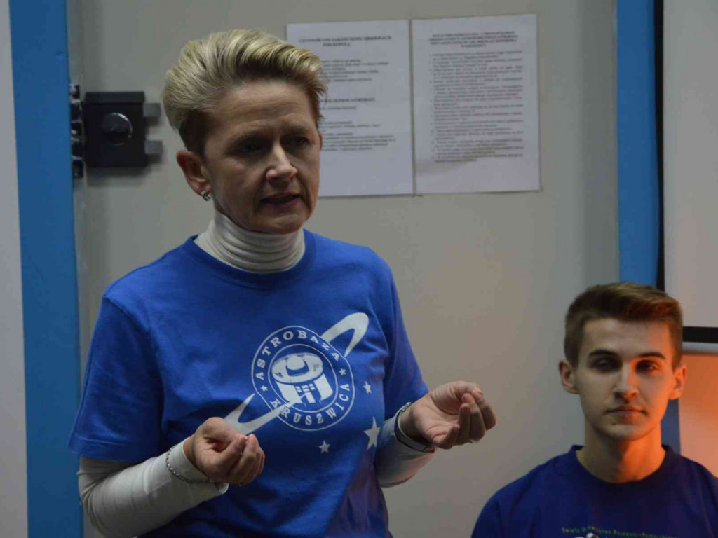 Grupa nauczycieli i popularyzatorów nauk ścisłych odwiedziła kruszwicką astrobazę [FOTO+VIDEO]