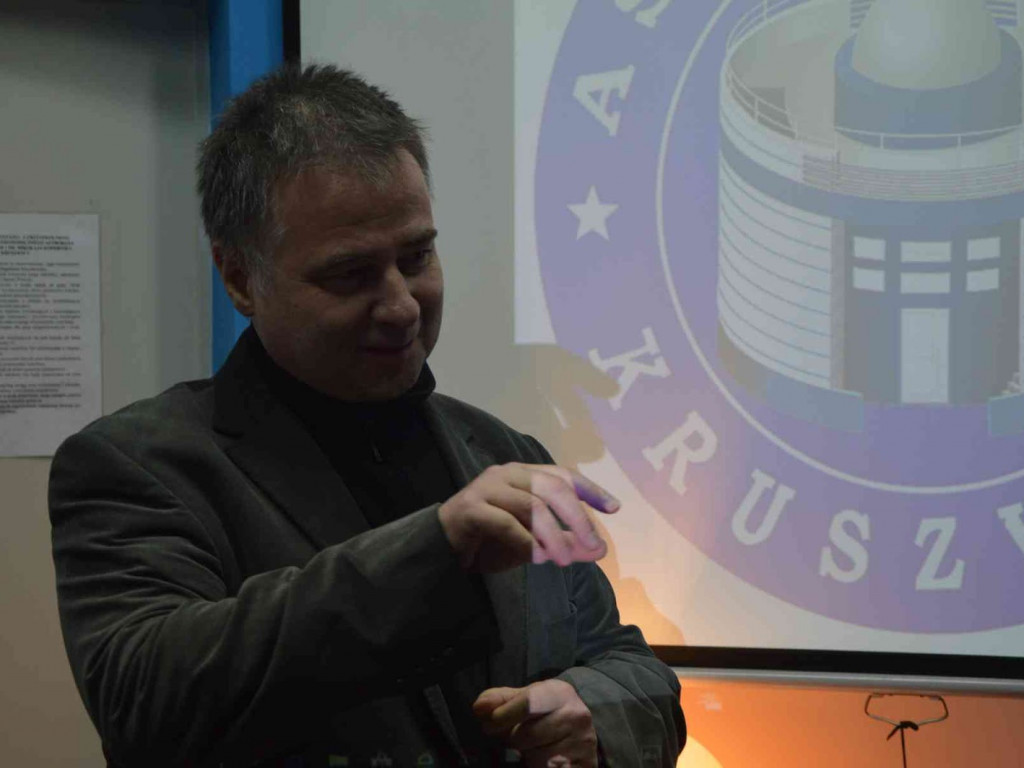 Grupa nauczycieli i popularyzatorów nauk ścisłych odwiedziła kruszwicką astrobazę [FOTO+VIDEO]