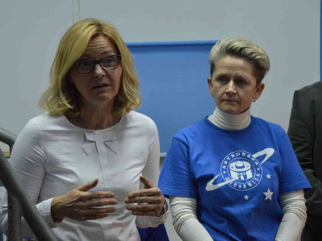 Grupa nauczycieli i popularyzatorów nauk ścisłych odwiedziła kruszwicką astrobazę [FOTO+VIDEO]