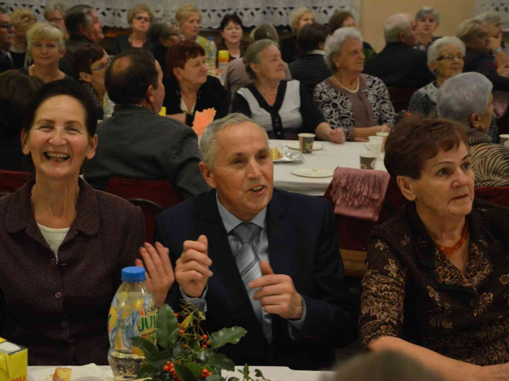 Jesienne spotkania seniorów w Kruszwicy. Zobacz zdjęcia z wydarzenia [FOTO]