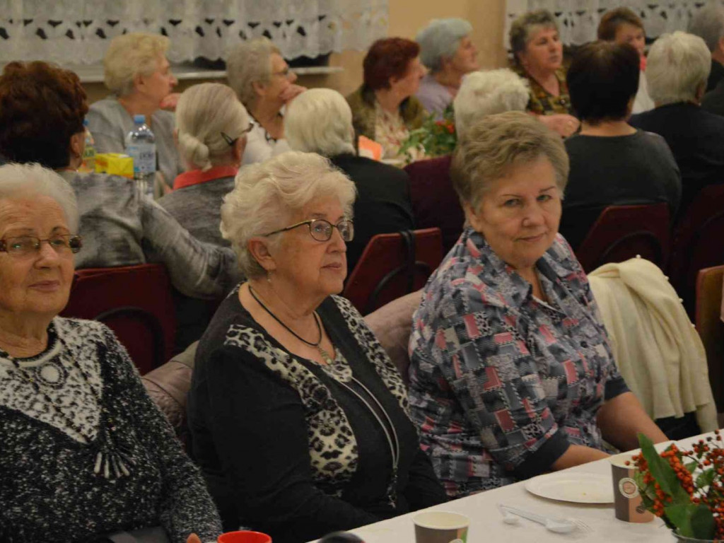 Jesienne spotkania seniorów w Kruszwicy. Zobacz zdjęcia z wydarzenia [FOTO]