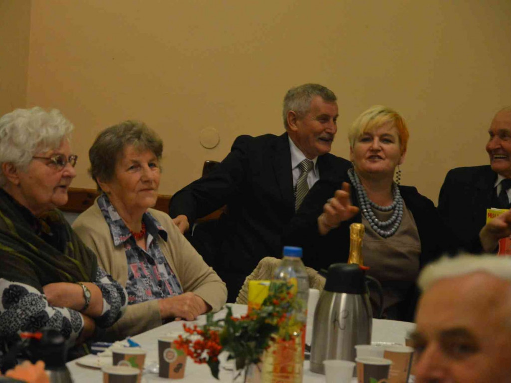 Jesienne spotkania seniorów w Kruszwicy. Zobacz zdjęcia z wydarzenia [FOTO]