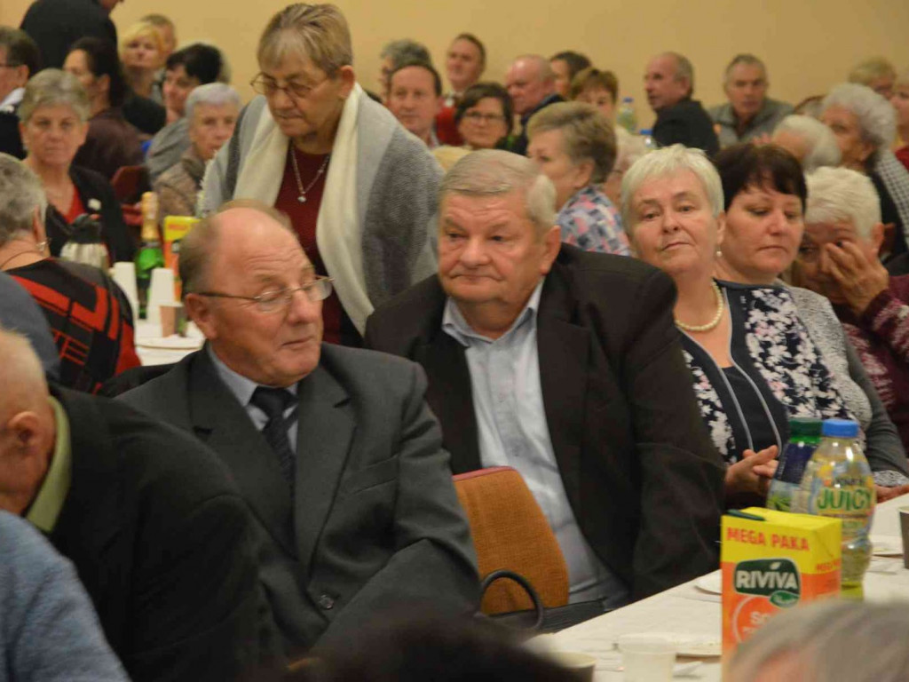 Jesienne spotkania seniorów w Kruszwicy. Zobacz zdjęcia z wydarzenia [FOTO]