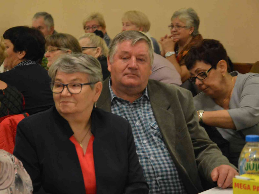 Jesienne spotkania seniorów w Kruszwicy. Zobacz zdjęcia z wydarzenia [FOTO]