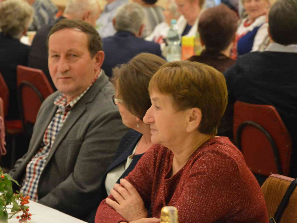 Jesienne spotkania seniorów w Kruszwicy. Zobacz zdjęcia z wydarzenia [FOTO]