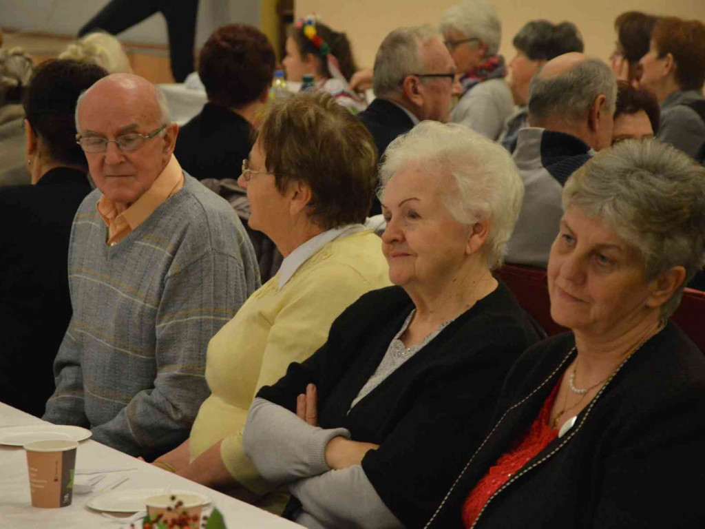 Jesienne spotkania seniorów w Kruszwicy. Zobacz zdjęcia z wydarzenia [FOTO]