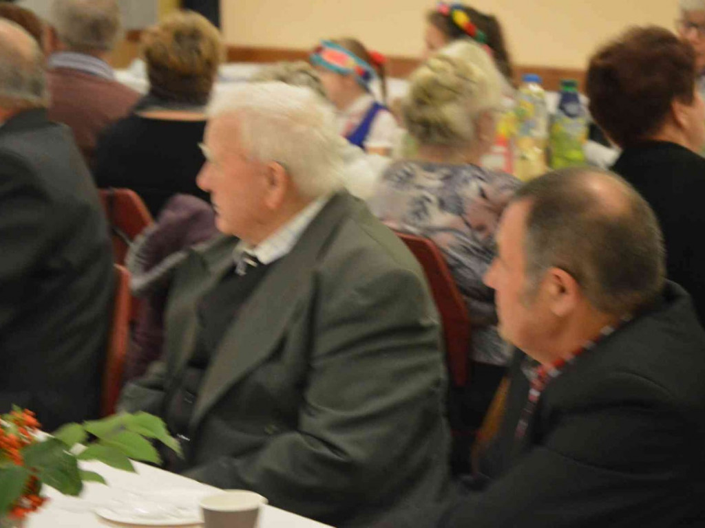 Jesienne spotkania seniorów w Kruszwicy. Zobacz zdjęcia z wydarzenia [FOTO]