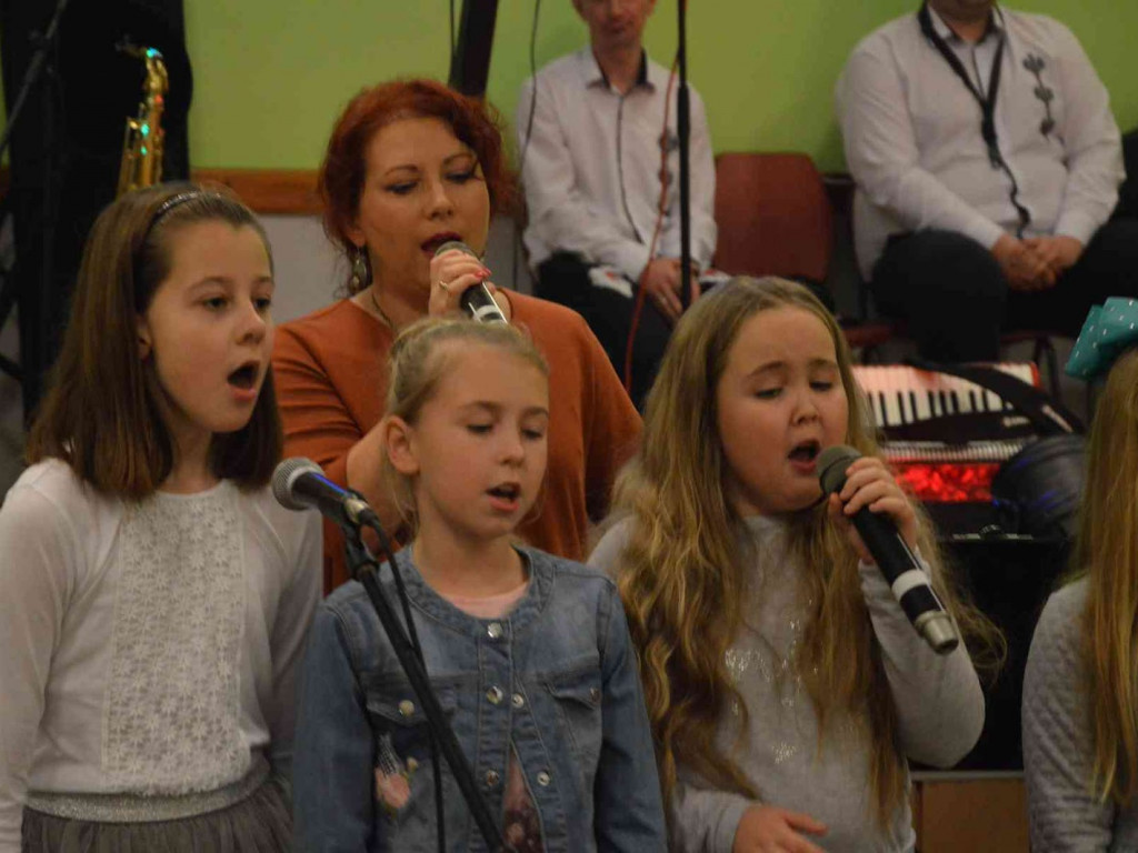 Jesienne spotkania seniorów w Kruszwicy. Zobacz zdjęcia z wydarzenia [FOTO]