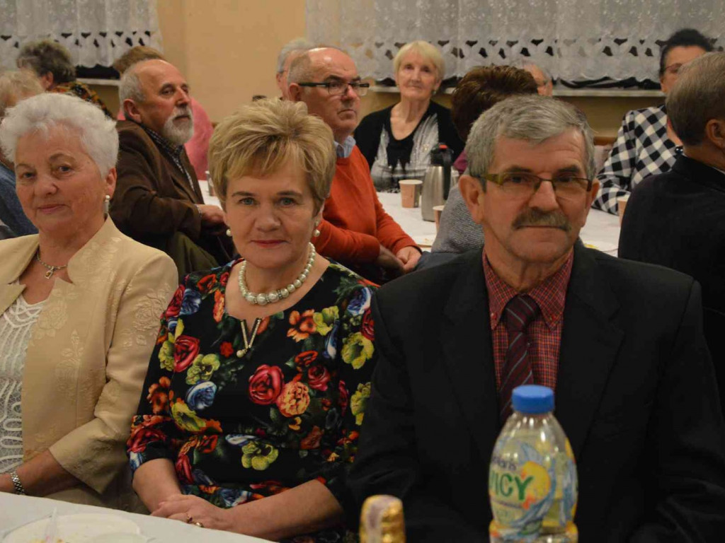 Jesienne spotkania seniorów w Kruszwicy. Zobacz zdjęcia z wydarzenia [FOTO]