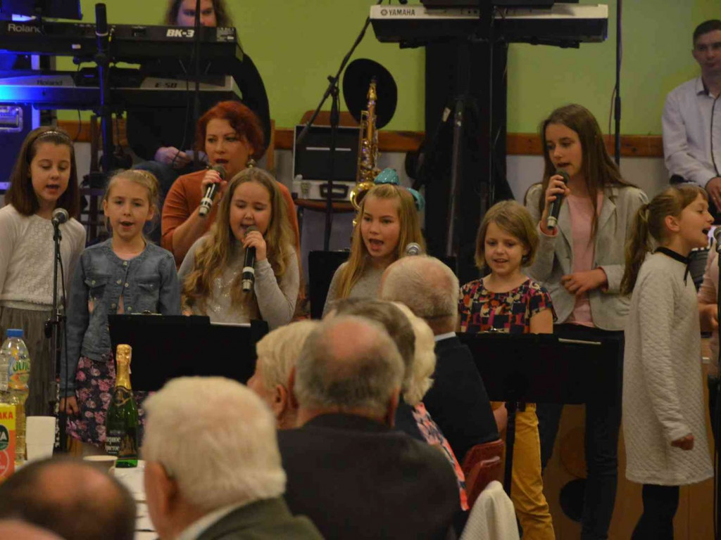 Jesienne spotkania seniorów w Kruszwicy. Zobacz zdjęcia z wydarzenia [FOTO]