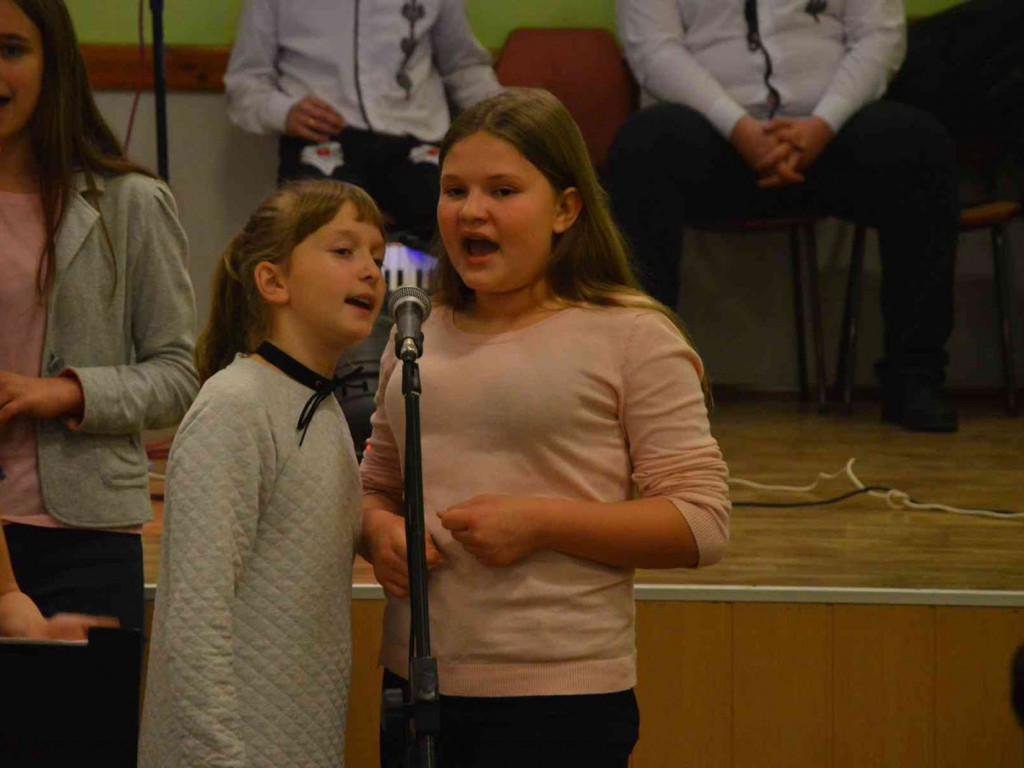 Jesienne spotkania seniorów w Kruszwicy. Zobacz zdjęcia z wydarzenia [FOTO]