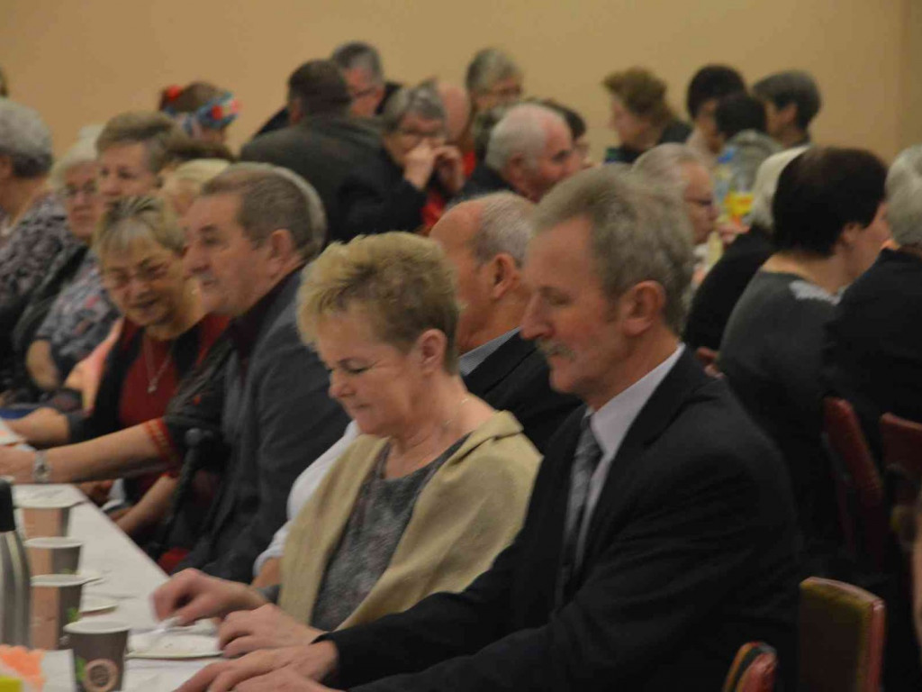 Jesienne spotkania seniorów w Kruszwicy. Zobacz zdjęcia z wydarzenia [FOTO]