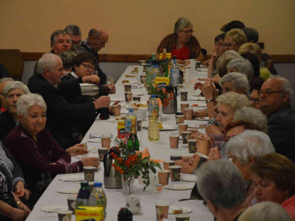 Jesienne spotkania seniorów w Kruszwicy. Zobacz zdjęcia z wydarzenia [FOTO]