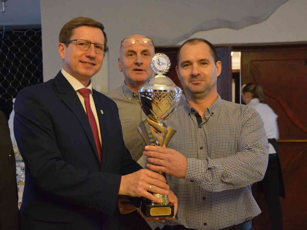 Kruszwiccy hodowcy zakończyli sezon lotowy