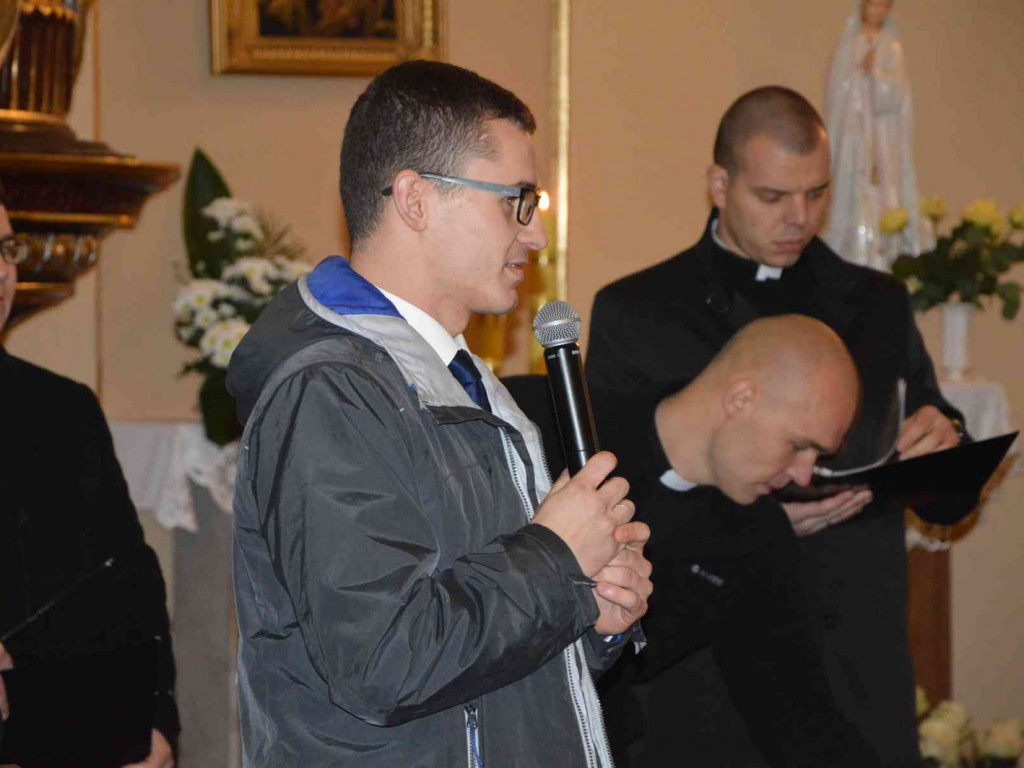 Klerycy gnieźnieńskiego seminarium z koncertem w Kruszwicy. Zobacz video