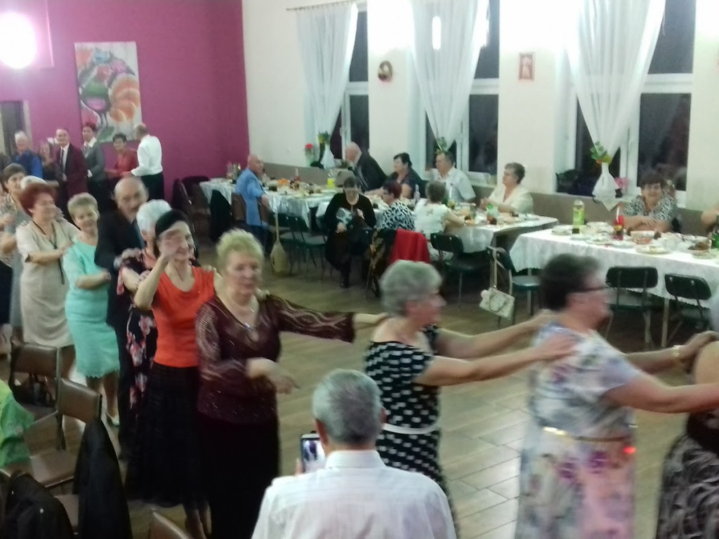 Takiej andrzejkowej zabawy seniorzy długo nie zapomną! Zobacz zdjęcia z wydarzenia