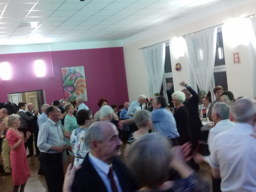 Takiej andrzejkowej zabawy seniorzy długo nie zapomną! Zobacz zdjęcia z wydarzenia