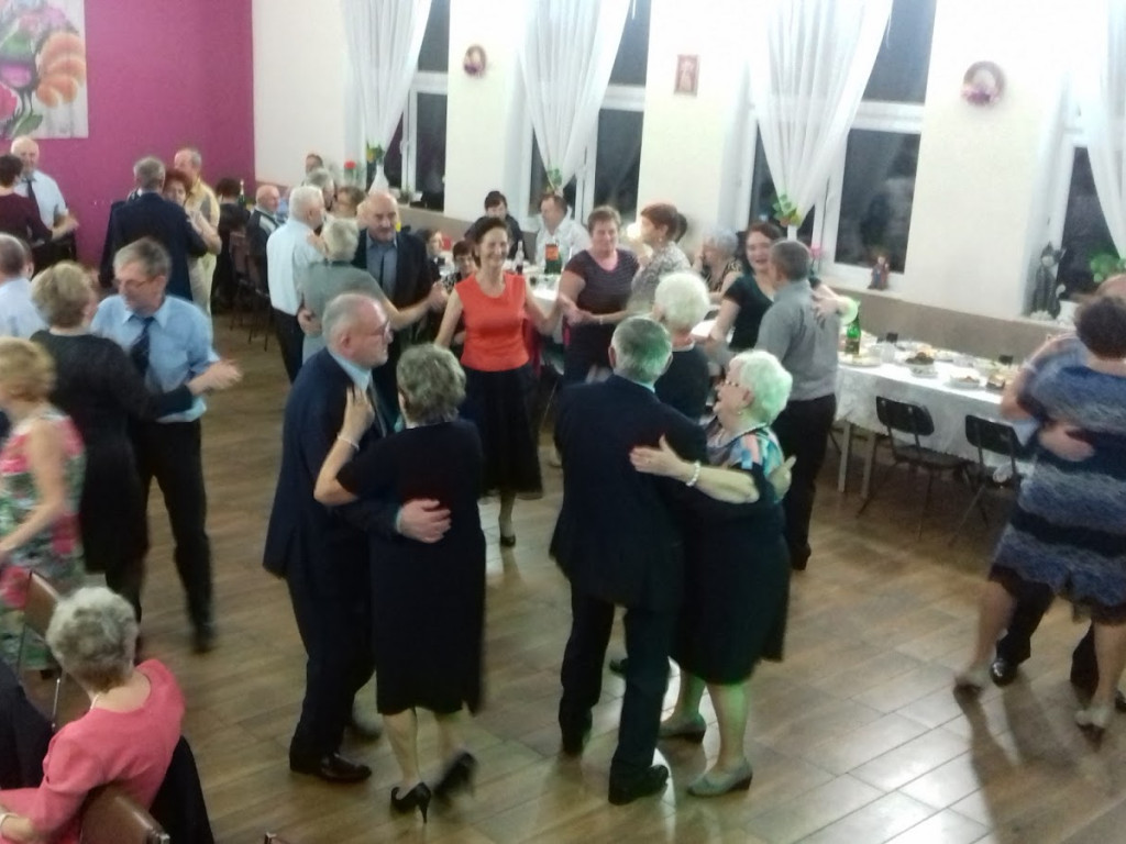 Takiej andrzejkowej zabawy seniorzy długo nie zapomną! Zobacz zdjęcia z wydarzenia