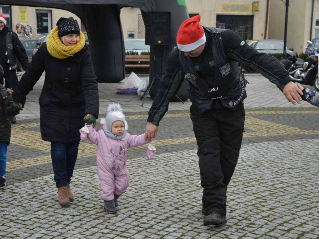 Motomikołaje na kruszwickim rynku. Zobacz blisko 200 zdjęć z wydarzenia [FOTO]