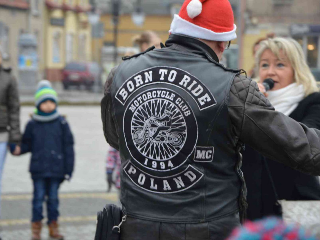 Motomikołaje na kruszwickim rynku. Zobacz blisko 200 zdjęć z wydarzenia [FOTO]