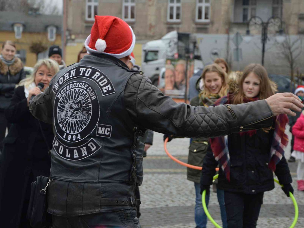 Motomikołaje na kruszwickim rynku. Zobacz blisko 200 zdjęć z wydarzenia [FOTO]