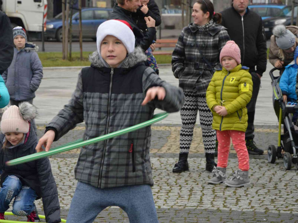 Motomikołaje na kruszwickim rynku. Zobacz blisko 200 zdjęć z wydarzenia [FOTO]