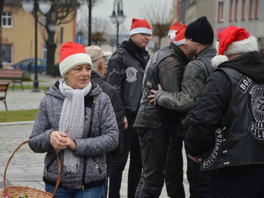 Motomikołaje na kruszwickim rynku. Zobacz blisko 200 zdjęć z wydarzenia [FOTO]