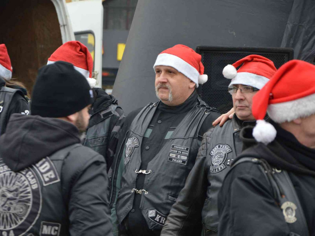 Motomikołaje na kruszwickim rynku. Zobacz blisko 200 zdjęć z wydarzenia [FOTO]