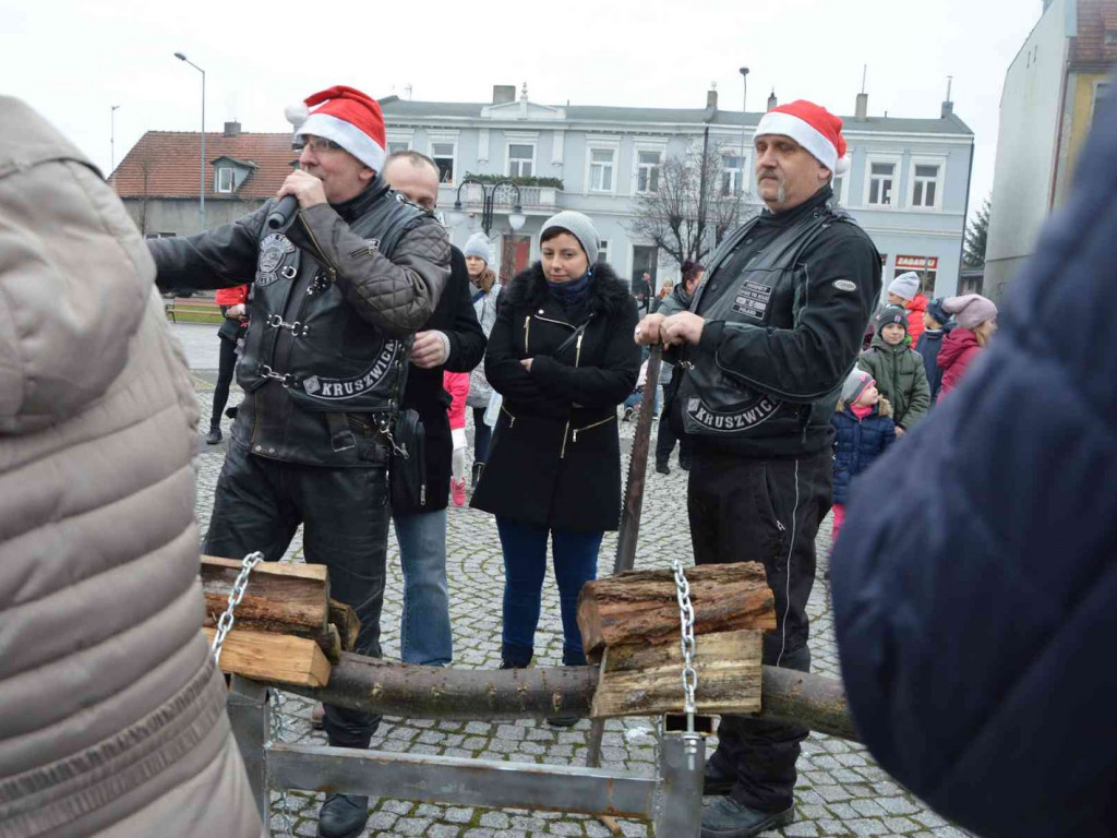 Motomikołaje na kruszwickim rynku. Zobacz blisko 200 zdjęć z wydarzenia [FOTO]
