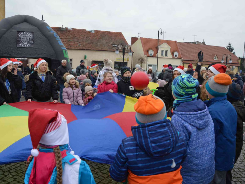 Motomikołaje na kruszwickim rynku. Zobacz blisko 200 zdjęć z wydarzenia [FOTO]