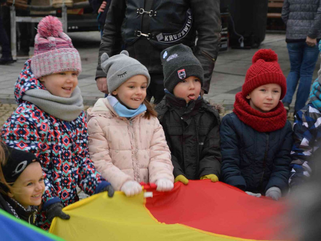 Motomikołaje na kruszwickim rynku. Zobacz blisko 200 zdjęć z wydarzenia [FOTO]
