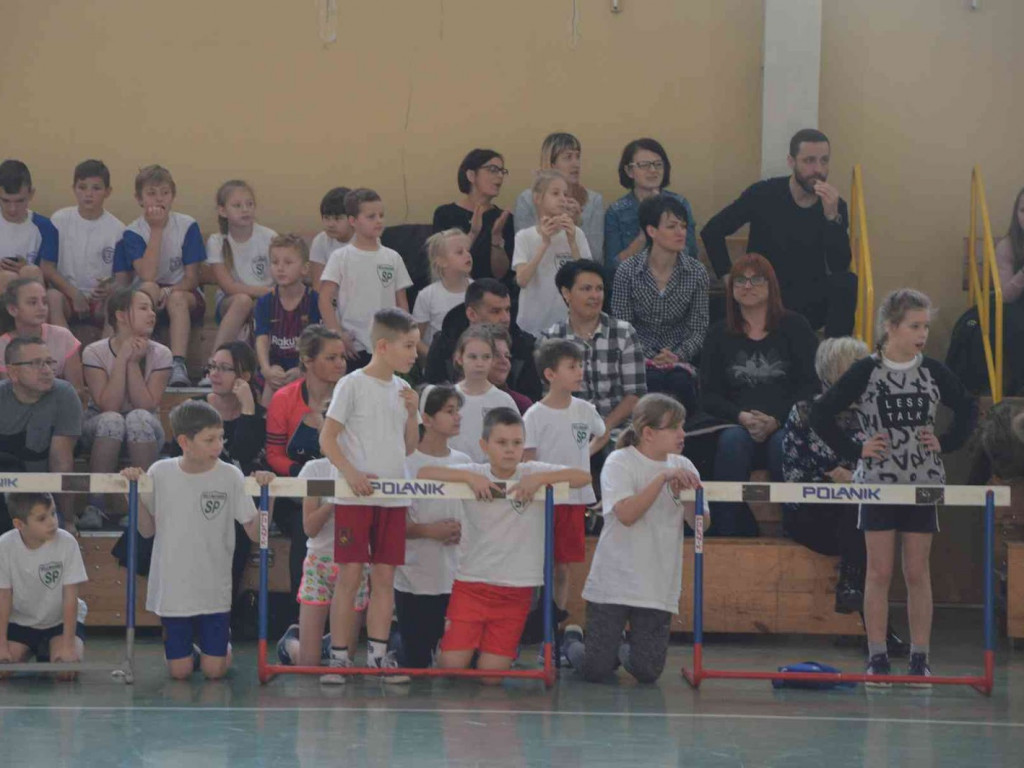 Trwa kolejna edycja Pluszowego Misia. Na hali rywalizują dzieci szkół podstawowych