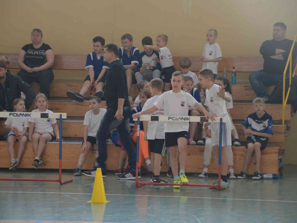 Trwa kolejna edycja Pluszowego Misia. Na hali rywalizują dzieci szkół podstawowych
