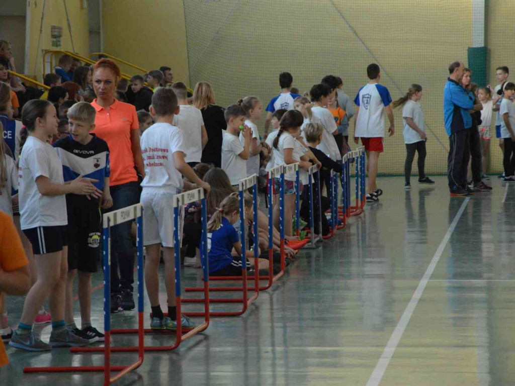 Trwa kolejna edycja Pluszowego Misia. Na hali rywalizują dzieci szkół podstawowych