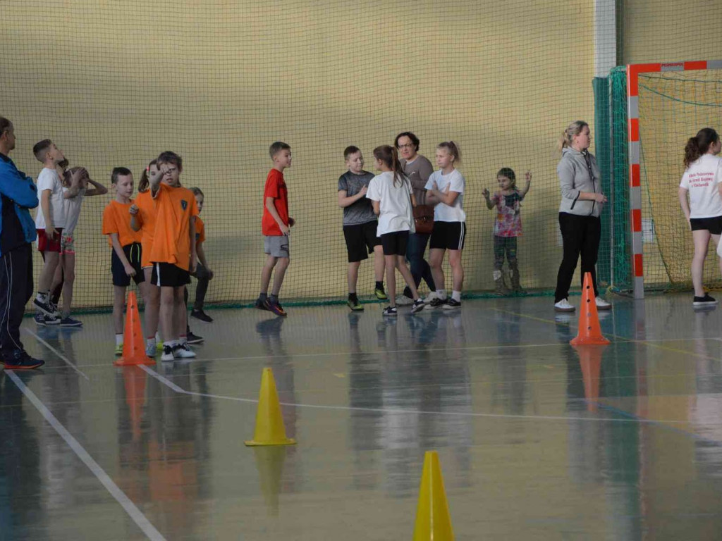 Trwa kolejna edycja Pluszowego Misia. Na hali rywalizują dzieci szkół podstawowych