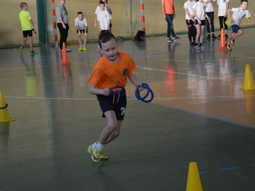 Trwa kolejna edycja Pluszowego Misia. Na hali rywalizują dzieci szkół podstawowych