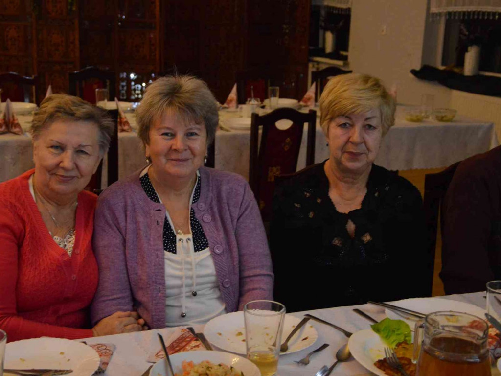 Seniorzy spotkali się przy świątecznym stole [FOTO]