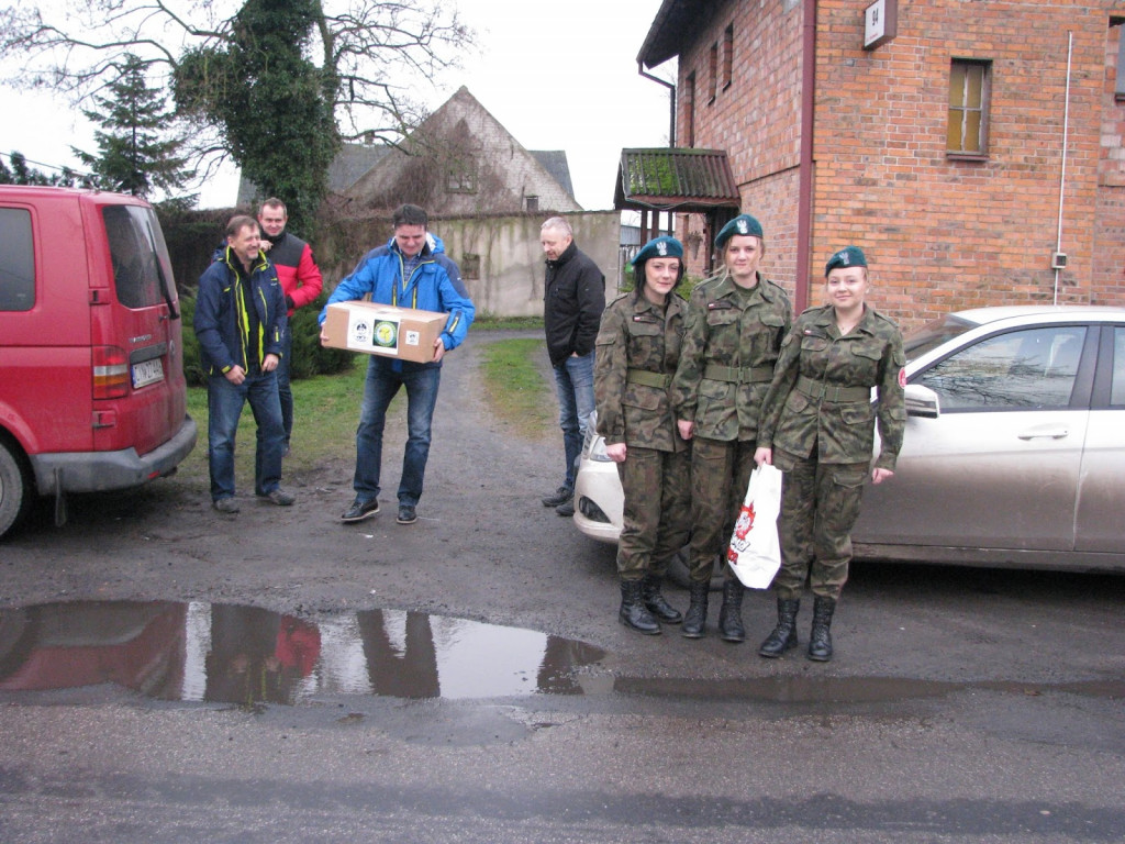 Paczka dla Bohatera. Paczki trafiły do lokalnych bohaterów