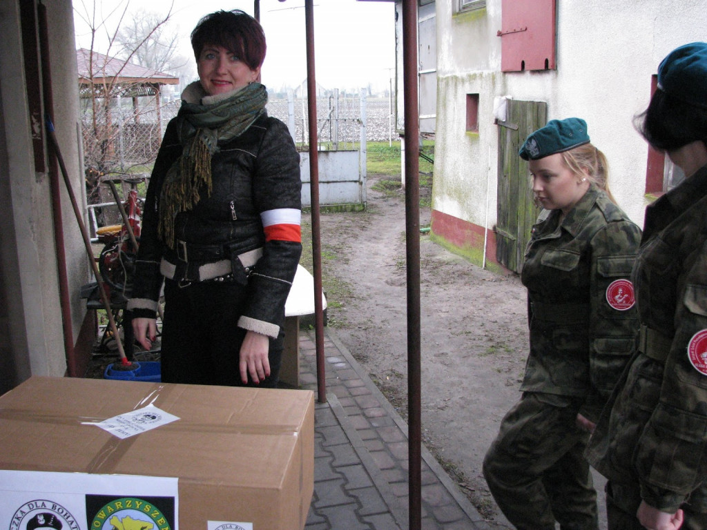 Paczka dla Bohatera. Paczki trafiły do lokalnych bohaterów