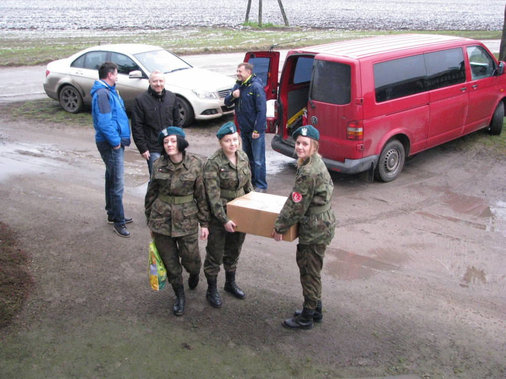 Paczka dla Bohatera. Paczki trafiły do lokalnych bohaterów