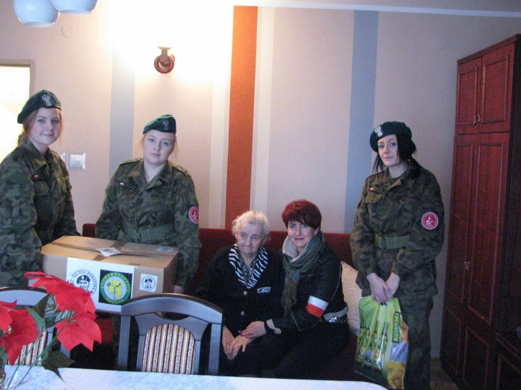 Paczka dla Bohatera. Paczki trafiły do lokalnych bohaterów